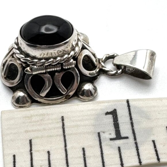 Onyx Sterling Silver Locket Poison Box Pendant .925 Vintage Mexico 6 Grams - Picture 3 of 10